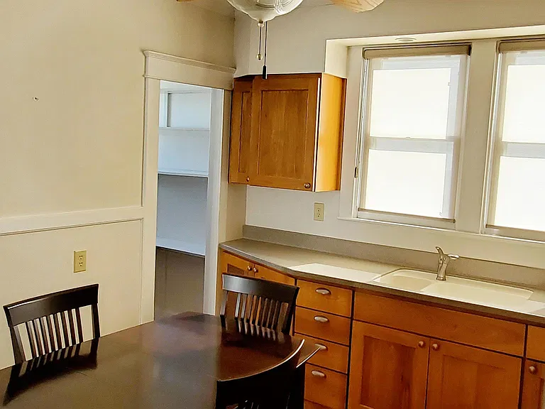 87 Homestead Ave #2 — Photo 8