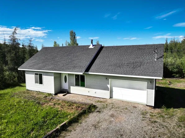 1330 Solitaire Ct, North Pole, AK 99705