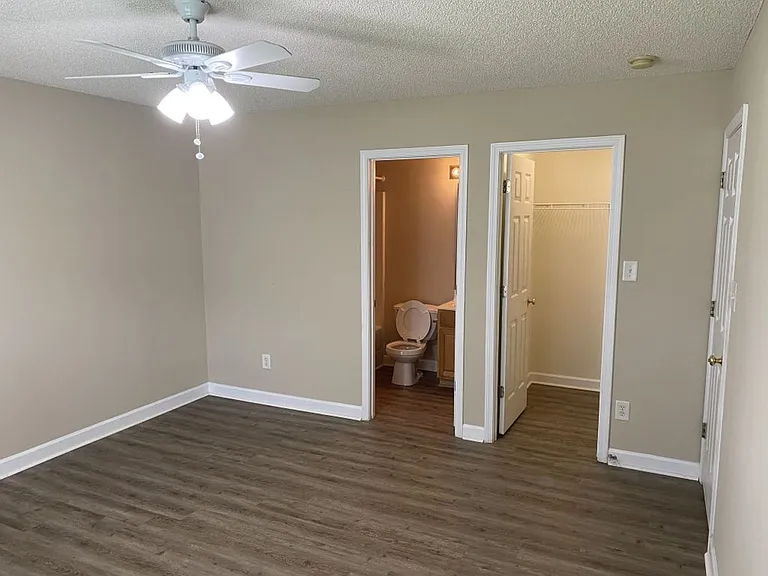 4924 Aldersbrook Dr — Photo 11