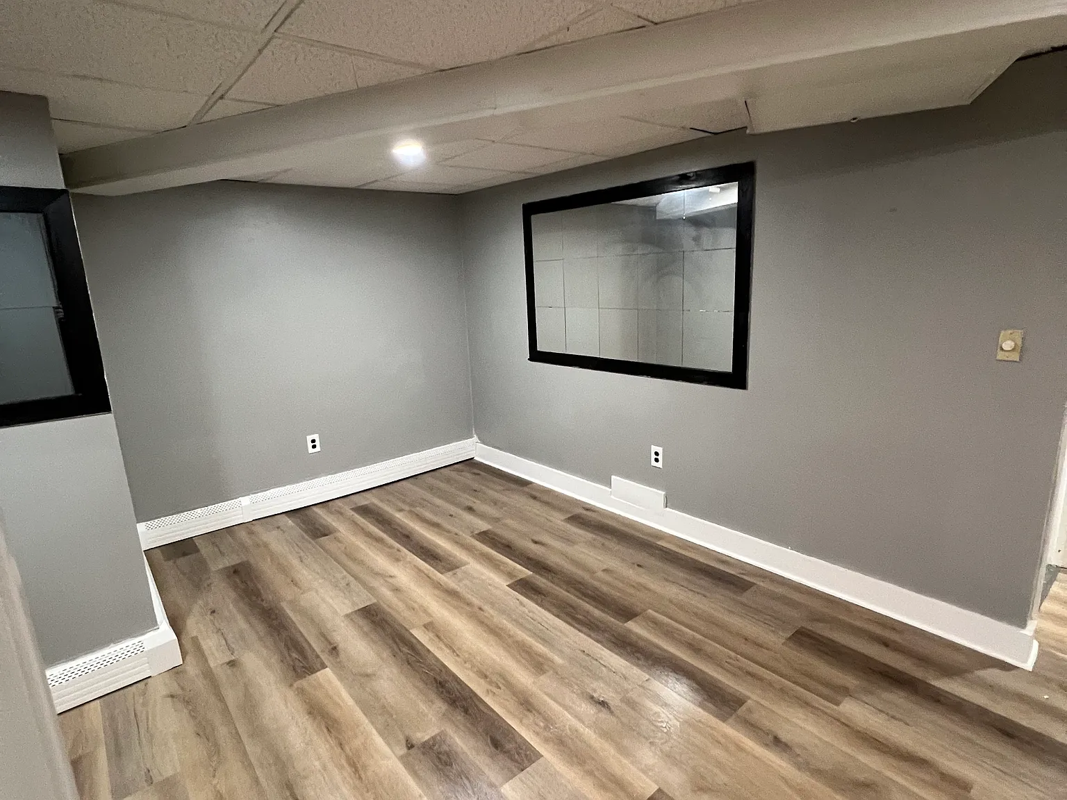 2 bed, 1000 sqft, $1,700 — Photo 3