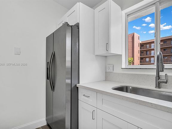 4th image of 10101 W Okeechobee Rd APT 16202