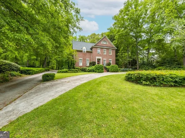 172 Lake View Dr N, Macon, GA 31210