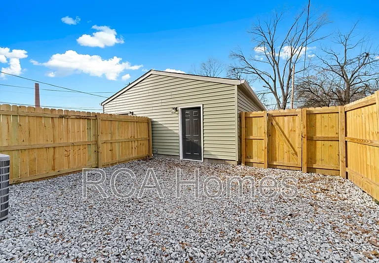 20 N Gray St — Photo 18