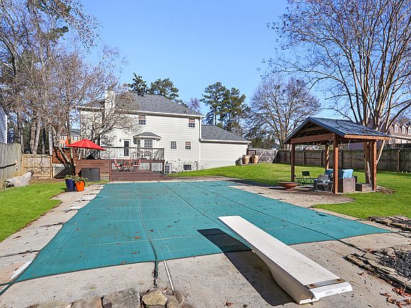 5th image of 2870 Prince Howard Dr