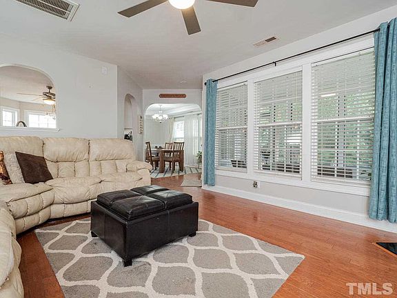 5th image of 317 Braxman Ln