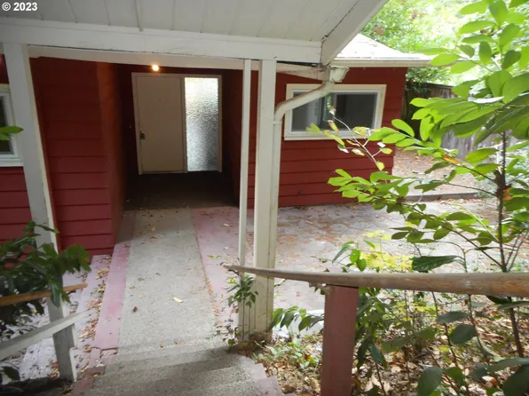 2698 Fairmount Blvd, Eugene, OR 97403