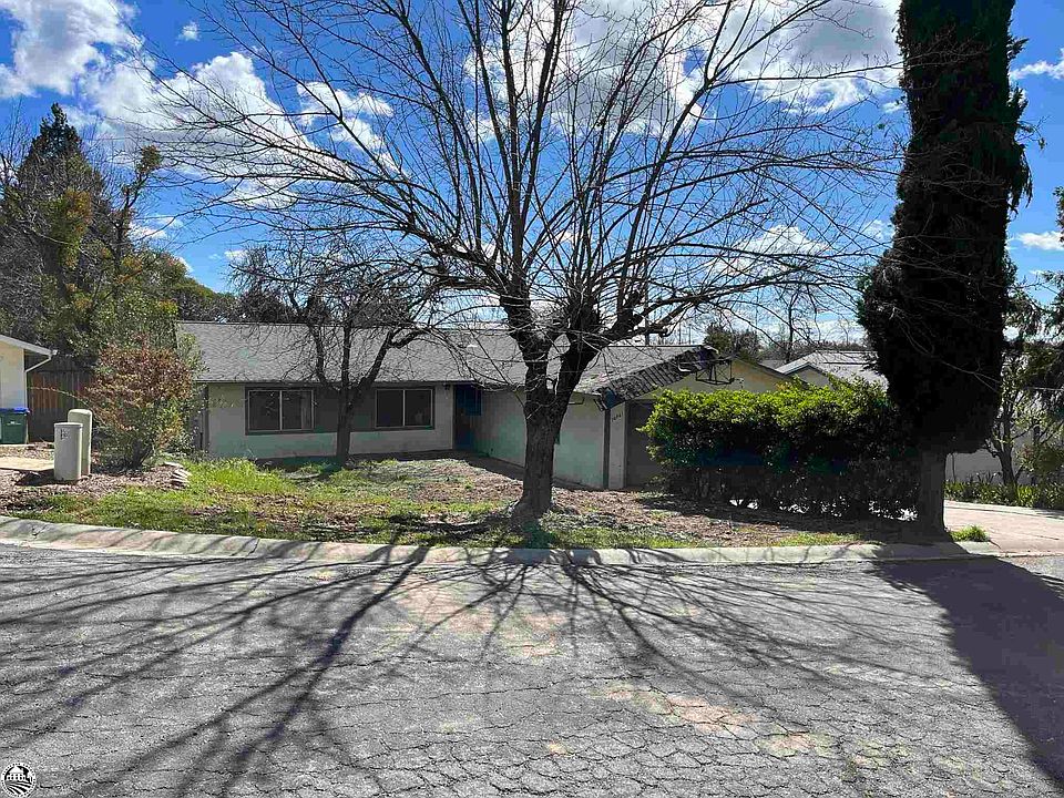 1st image of 10561 Suzanne Ct