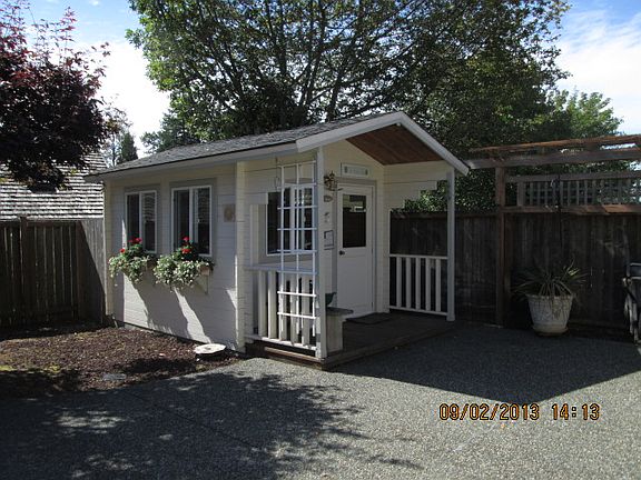 3rd image of 6414 158th St SE