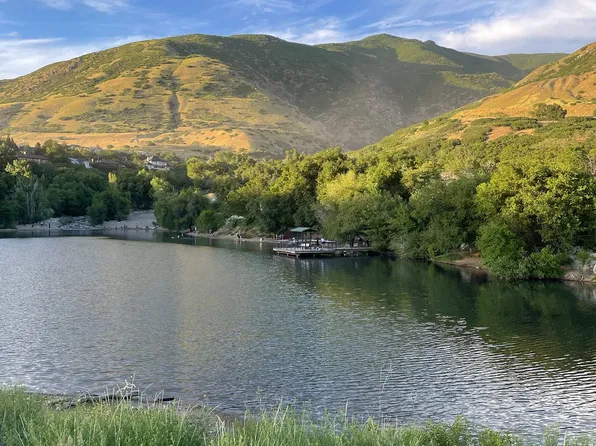 686 N Hidden Holw, Farmington, UT 84025