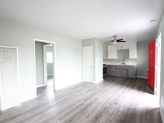 3rd image of 1056 E 6th St APT 8