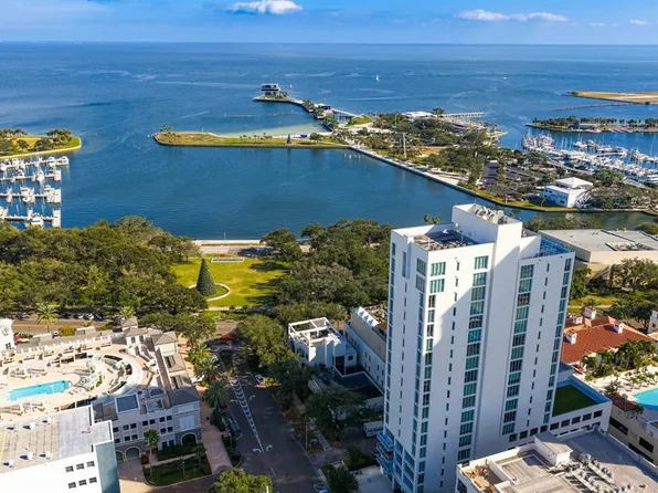 176 4th Ave NE #1002, Saint Petersburg, FL 33701