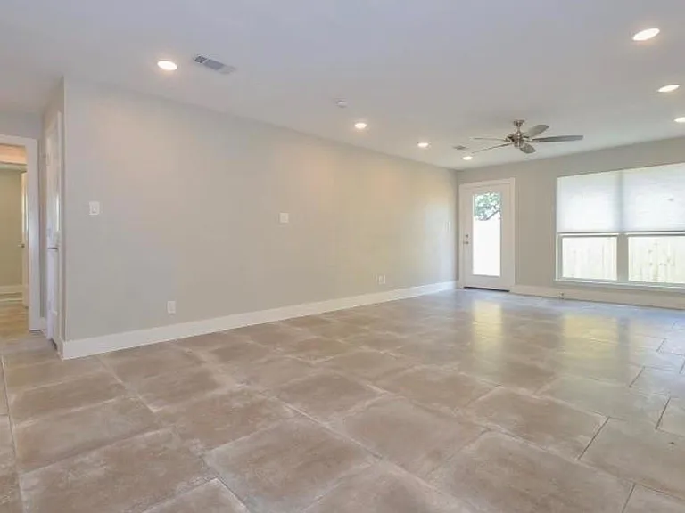 6313 Bowers St — Photo 2
