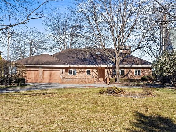 3rd image of 410 Russell Woods Rd