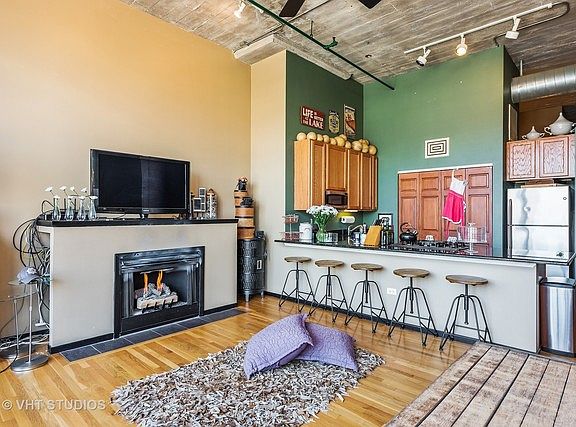 5th image of 1727 S Indiana Ave APT 318