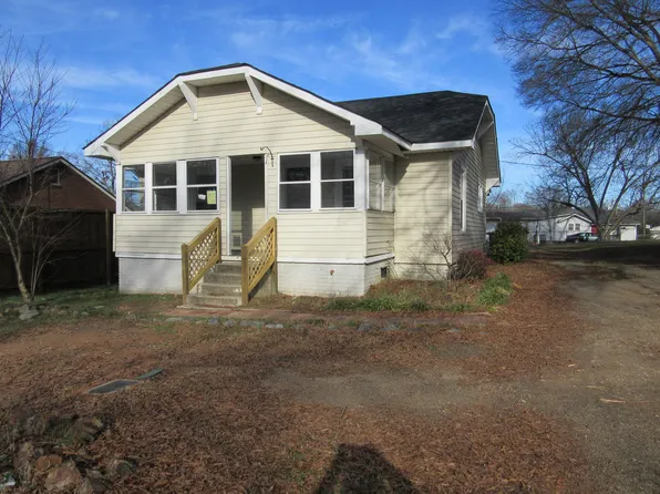 209 Caldwell St, Kannapolis, NC 28083