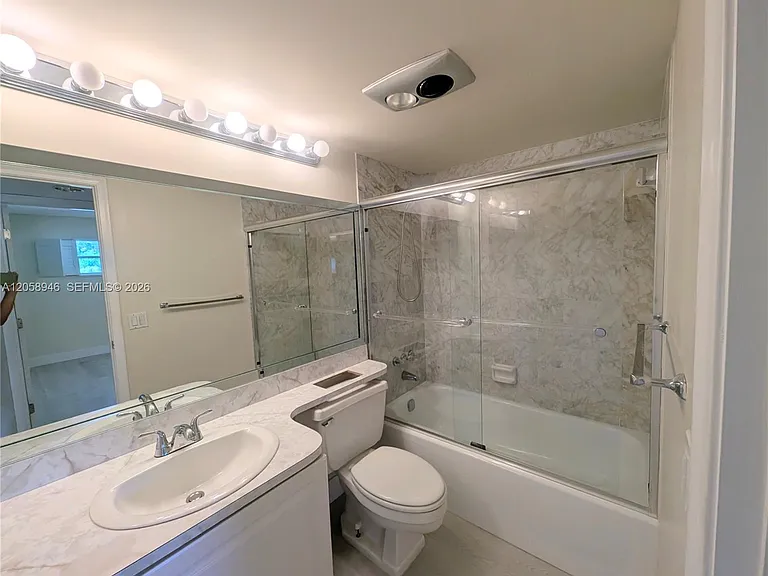 820 S Hollybrook Dr #303 — Photo 8