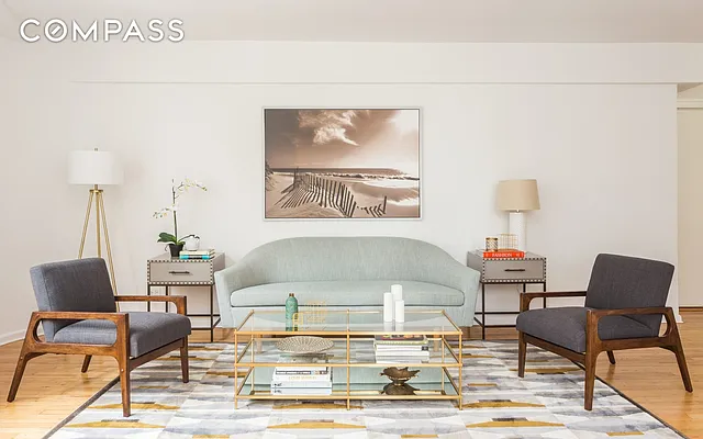 Rented by Compass | media 21