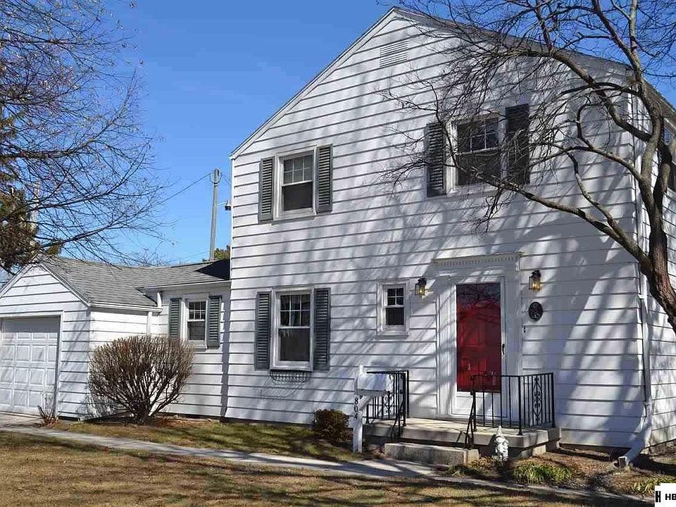 1st image of 804 Elmhurst Dr