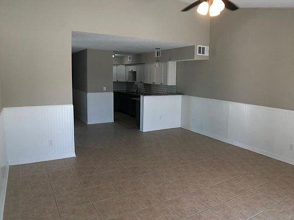 2nd image of 215 Arricola Ave #A