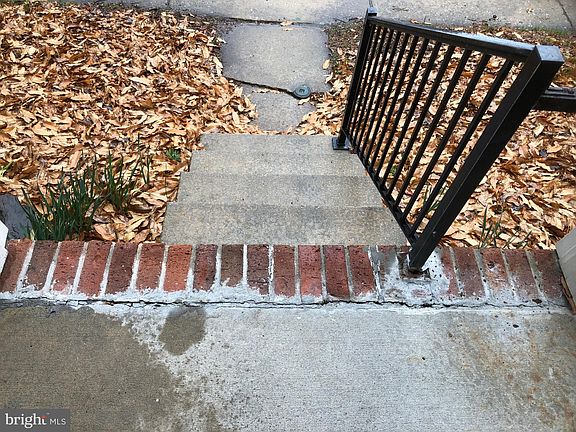 2nd image of 2158 Historic Dr