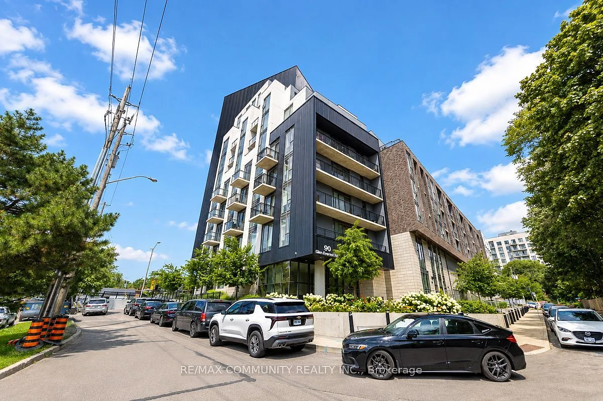 2 bed, $1,999 — Photo 1