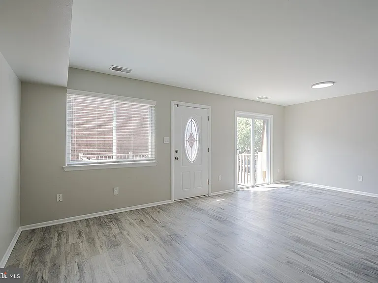 7932 Silverada Pl #126E — Photo 9