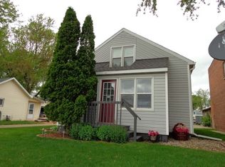 716 Main St, Junction City, WI 54443