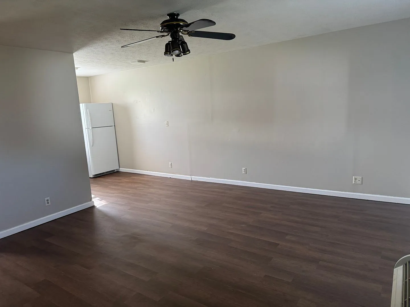 A4328g-I Walnut Rd (3fm) — Photo 3