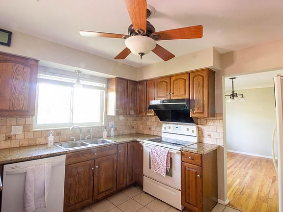 5th image of 2527 Wexford Dr