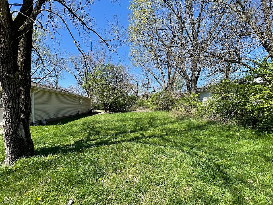 2nd image of 3306 N Whittier Pl