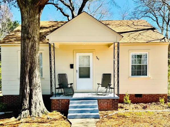 949 Chester Circle, Fayetteville, NC 28303