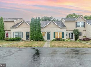 41 Johns Dr, Enola, PA 17025