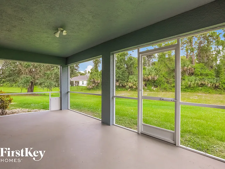 2463 Alesio Ave — Photo 7