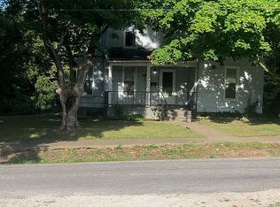 255 S Carrollton St, White Hall, IL 62092