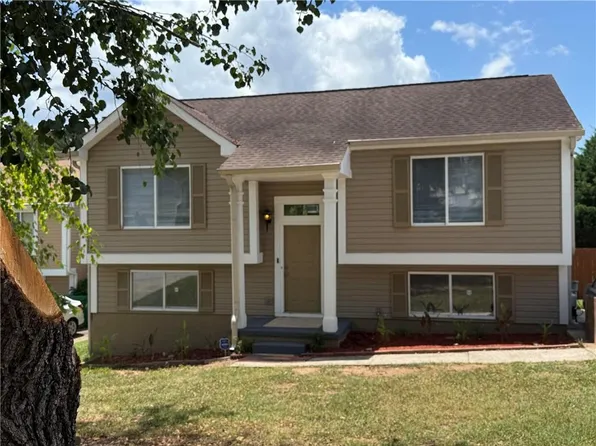 6115 Raintree Bnd, Lithonia, GA 30058