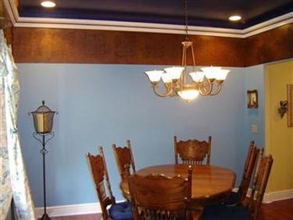 3rd image of 12080 Country Oaks Trl