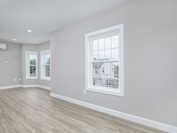 3rd image of 242 Mountain Ave #6