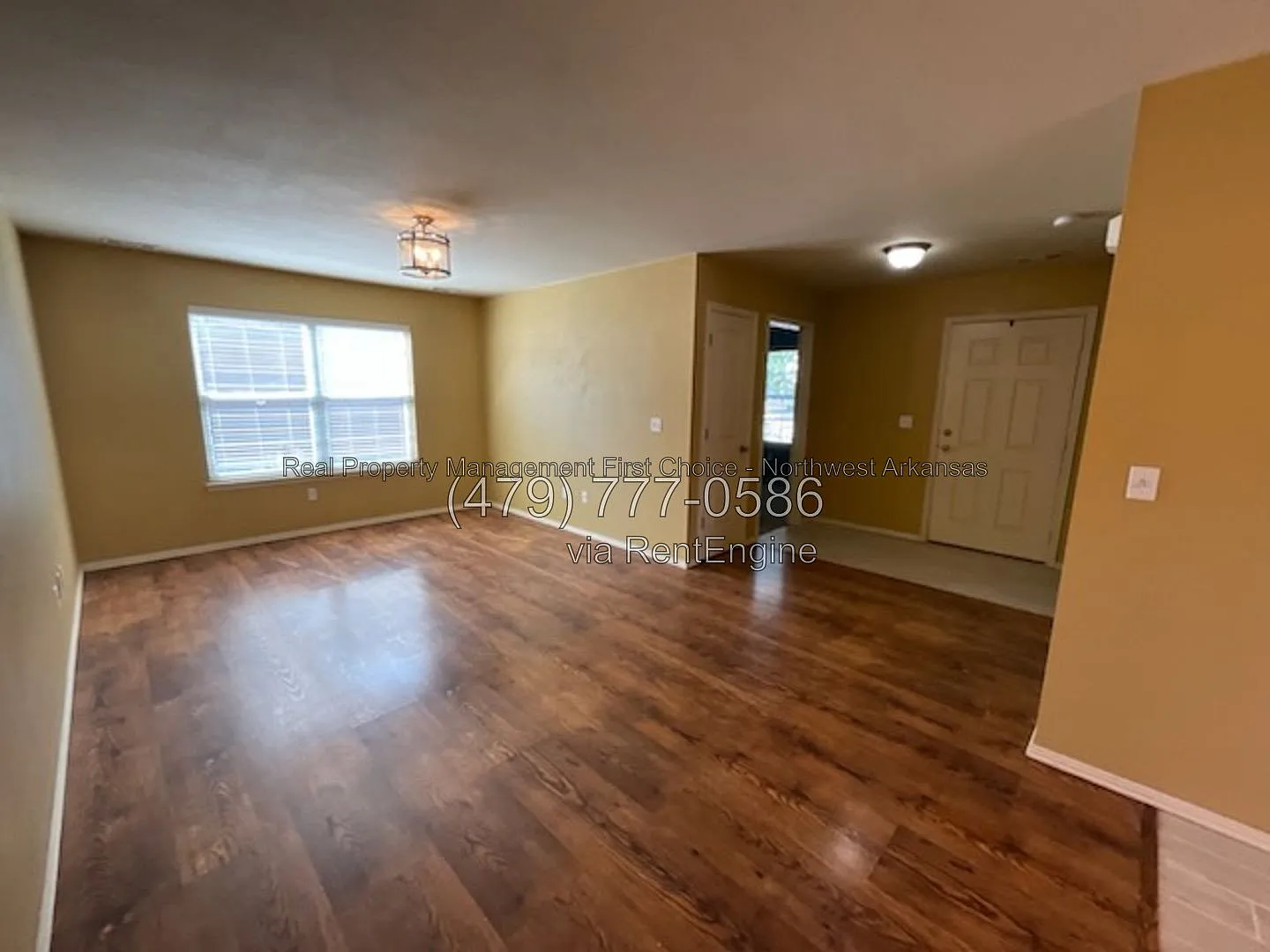 3 bed, 2.0 bath, 1254 sqft, $1,700 — Photo 3