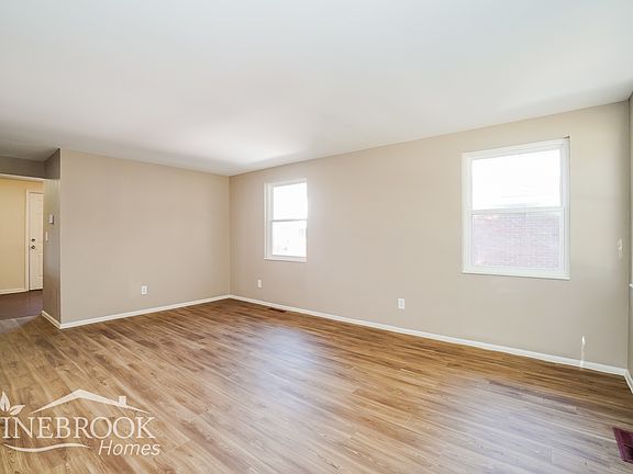 5th image of 759 Holly Hill Dr