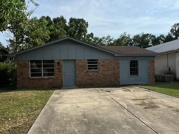5406 Community Ave, Moss Point, MS 39563