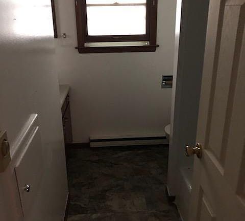 5th image of 186 Gurley Ave