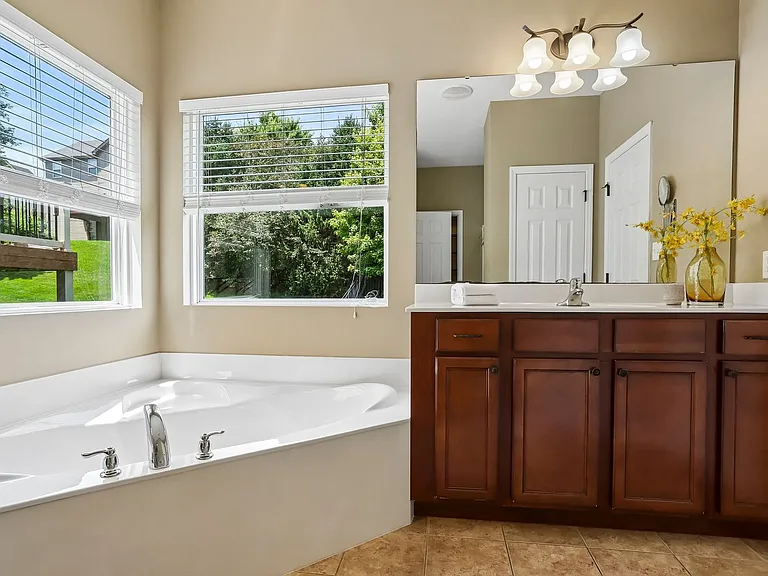 5233 Mirasol Manor Way — Photo 32