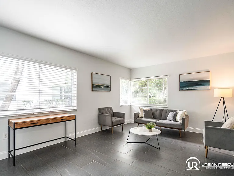 1007 Bay Dr #104 — Photo 12