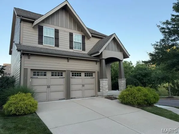 2736 Grover Crossing Dr, Grover, MO 63040