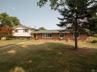 1809 Parkview Dr, Xenia, OH 45385