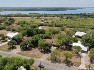 9528 Dileen St, San Antonio, TX 78263