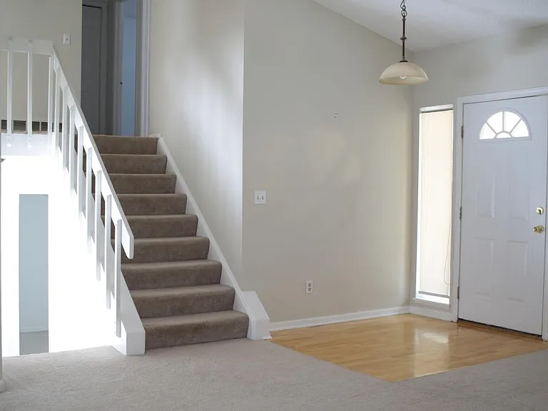 6086 S Kingston Cir — Photo 3