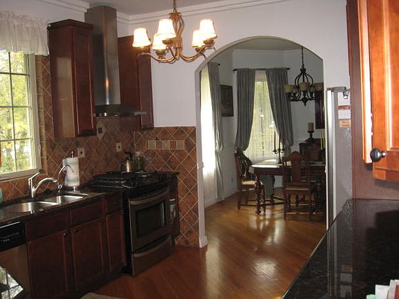 3rd image of 6223 N Sayre Ave