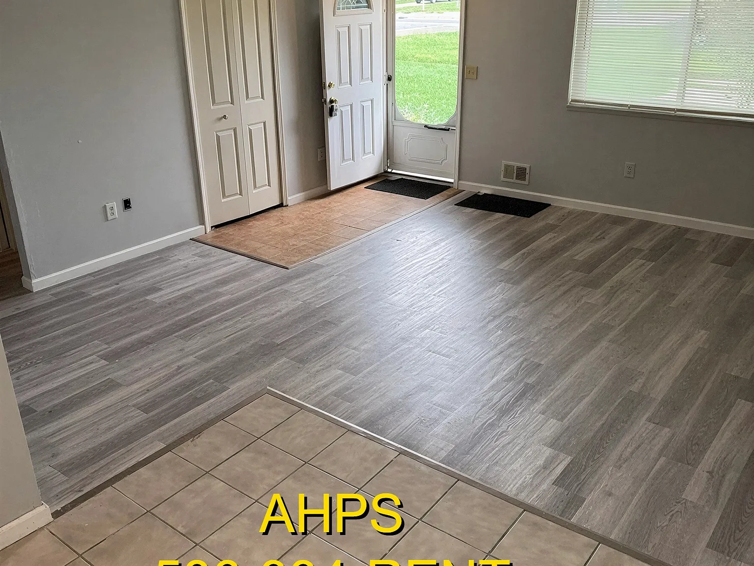 2 bed, 900 sqft, $1,100 — Photo 1