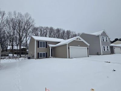 803 Hollyhock Dr, Greenville, MI, 48838